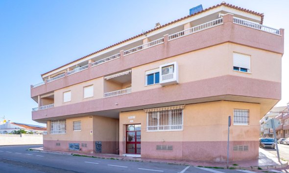 Resale - Apartment - Torrevieja - Playa de los locos