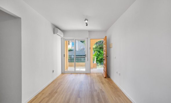 Resale - Apartment - Torrevieja - Torreblanca