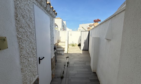 Resale - Villa - Orihuela Costa - Villamartin