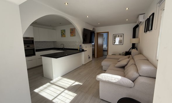 Resale - Villa - Orihuela Costa - Villamartin