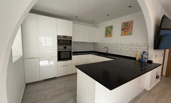 Resale - Villa - Orihuela Costa - Villamartin