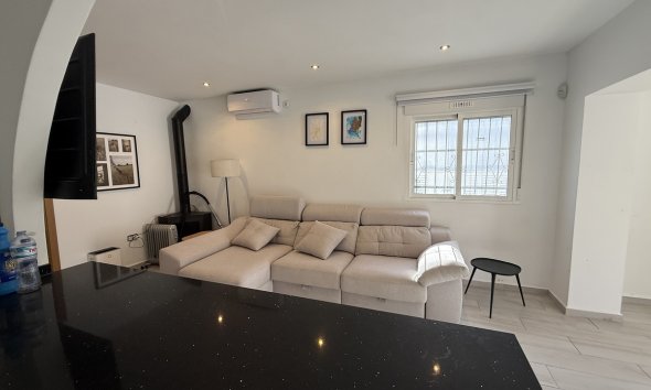 Resale - Villa - Orihuela Costa - Villamartin