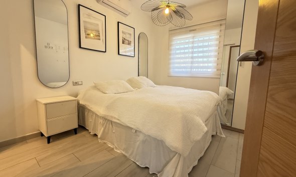 Resale - Villa - Orihuela Costa - Villamartin