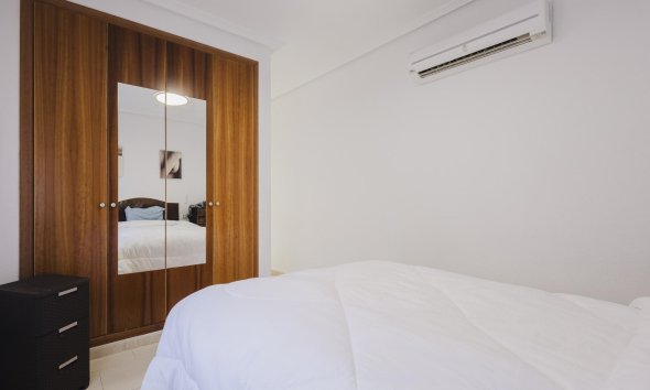 Resale - Villa - Torrevieja - Aguas Nuevas