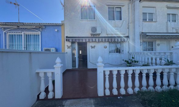 Resale - Villa - Torrevieja - Los Balcones