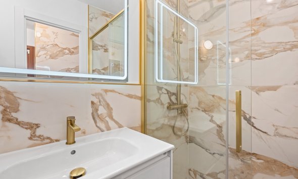 Resale - Apartment - Orihuela Costa - Punta Prima