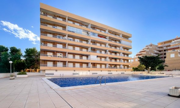 Resale - Apartment - Orihuela Costa - Punta Prima