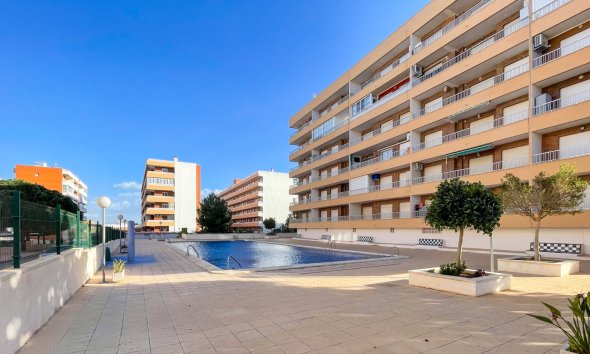 Resale - Apartment - Orihuela Costa - Punta Prima