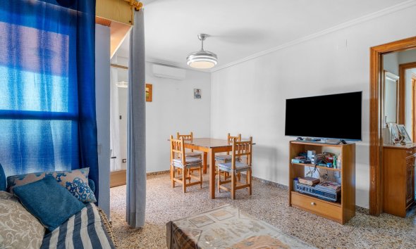 Resale - Apartment - Arenales del Sol - Segunda linea playa