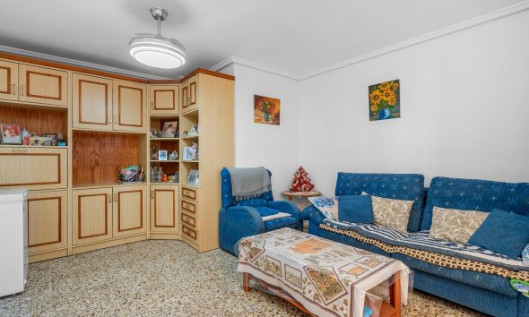 Resale - Apartment - Arenales del Sol - Segunda linea playa