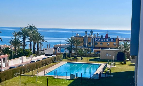 Resale - Apartment - Torrevieja - Punta prima