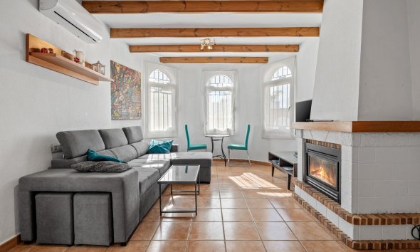 Resale - Villa - Orihuela Costa - Castillo de Don Juan