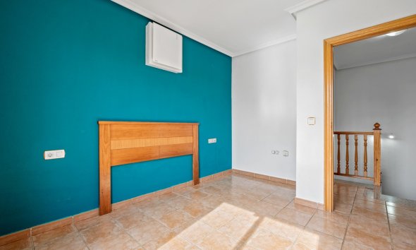 Resale - Villa - Orihuela Costa - Castillo de Don Juan