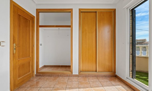 Resale - Villa - Orihuela Costa - Castillo de Don Juan