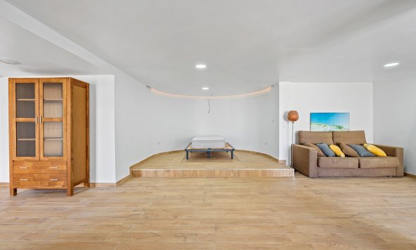 Resale - Villa - Orihuela Costa - Castillo de Don Juan