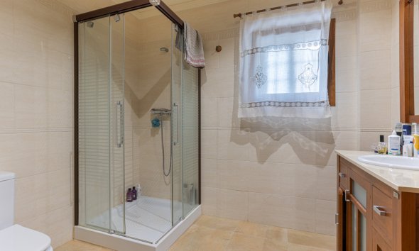 Resale - Villa - Los Montesinos - La Herrada