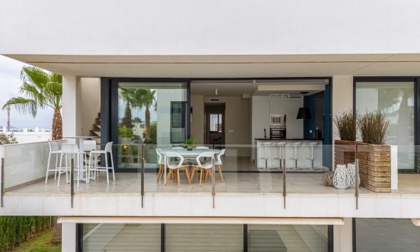 Reventa - Apartamento - Mar de Cristal