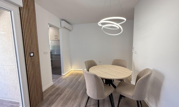 Resale - Apartment - Torrevieja - Centro