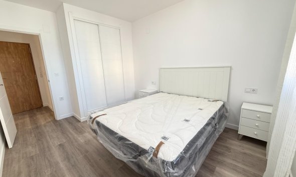 Resale - Apartment - Torrevieja - Centro