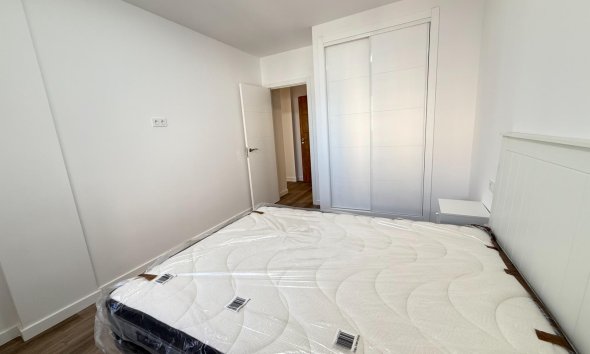 Resale - Apartment - Torrevieja - Centro