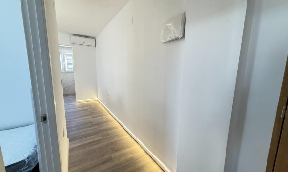 Resale - Apartment - Torrevieja - Centro