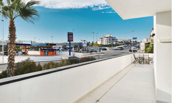 Resale - Apartment - Orihuela Costa - Villamartin