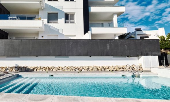 Resale - Apartment - Orihuela Costa - Villamartin