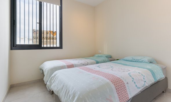 Reventa - Apartamento - Mar de Cristal