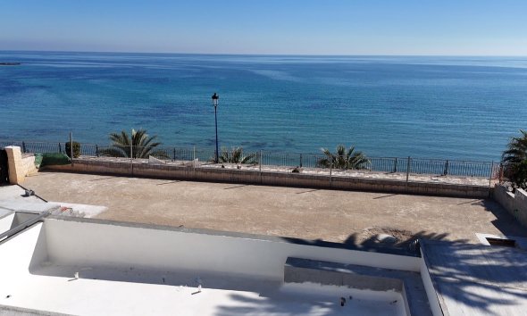 New Build - Villa - Punta Prima