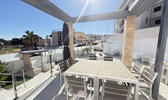 Resale - Villa - Orihuela Costa - Villamartin