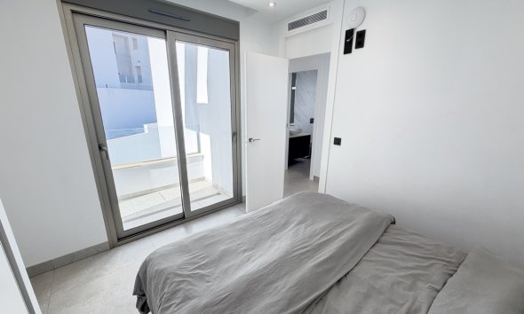 Resale - Villa - Orihuela Costa - Villamartin