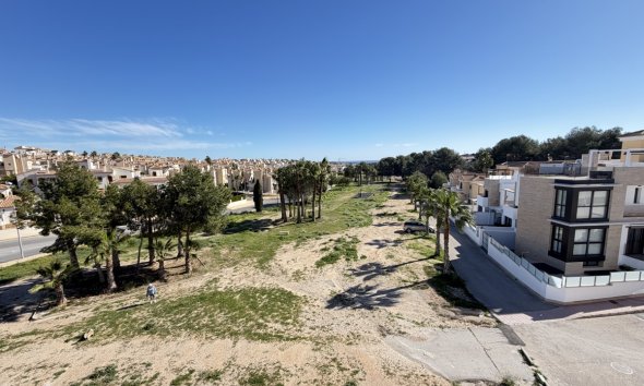 Resale - Villa - Orihuela Costa - Villamartin