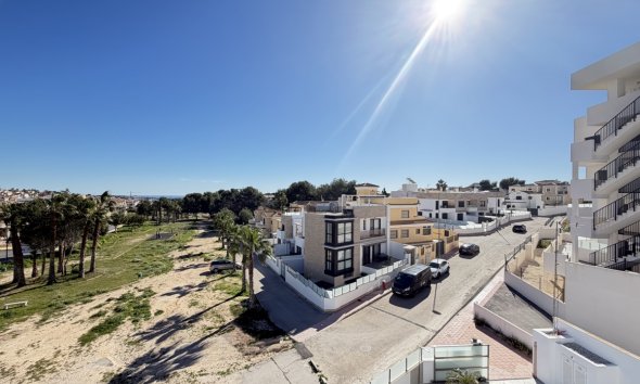 Resale - Villa - Orihuela Costa - Villamartin