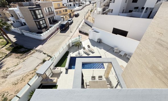 Resale - Villa - Orihuela Costa - Villamartin