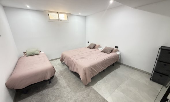 Resale - Villa - Orihuela Costa - Villamartin