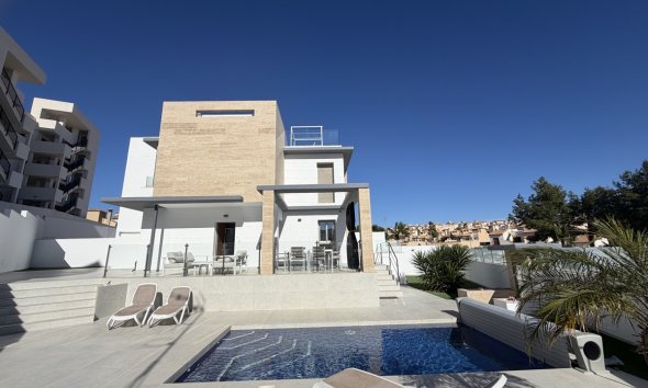 Resale - Villa - Orihuela Costa - Villamartin