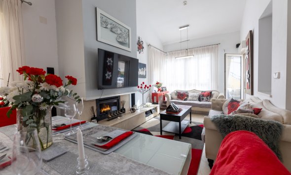 Resale - Villa - Orihuela Costa - Las Ramblas