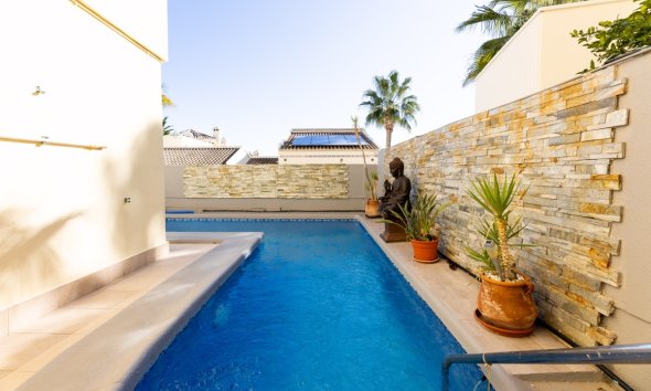 Resale - Villa - Orihuela Costa - Las Ramblas