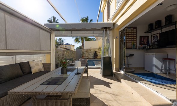 Resale - Villa - Orihuela Costa - Las Ramblas