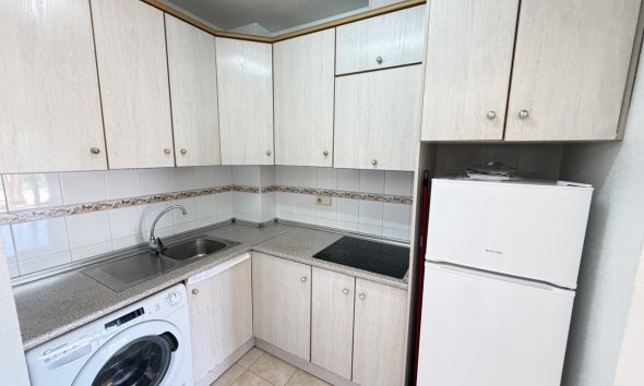 Resale - Apartment - Orihuela Costa - La Zenia