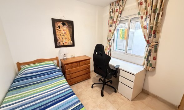 Resale - Apartment - Orihuela Costa - La Zenia