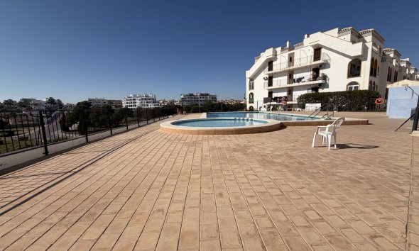 Resale - Apartment - Orihuela Costa - La Zenia