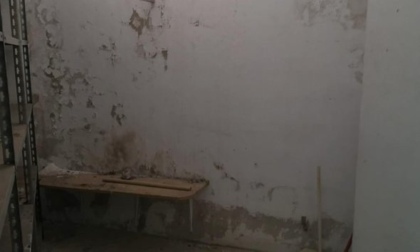 Reventa - Storeroom - Torrevieja - Estacion de autobuses