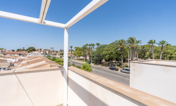 Resale - Villa - Santiago de la Ribera - Zona De La Playa