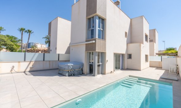 Resale - Villa - Santiago de la Ribera - Zona De La Playa