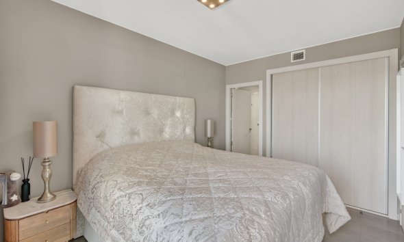 Resale - Apartment - Orihuela Costa - Dehesa de Campoamor