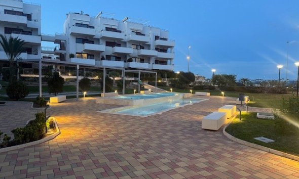 Resale - Apartment - Orihuela Costa - Dehesa de Campoamor