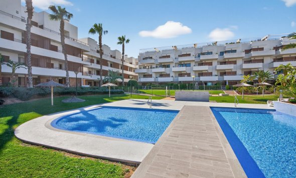 Resale - Apartment - Orihuela Costa - Dehesa de Campoamor