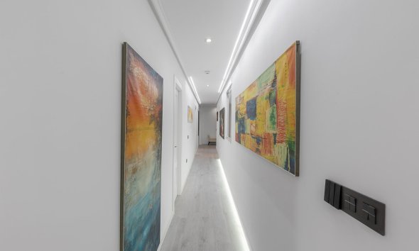 Reventa - Apartamento - Los Montesinos