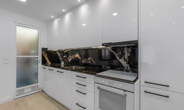 Reventa - Apartamento - Los Montesinos